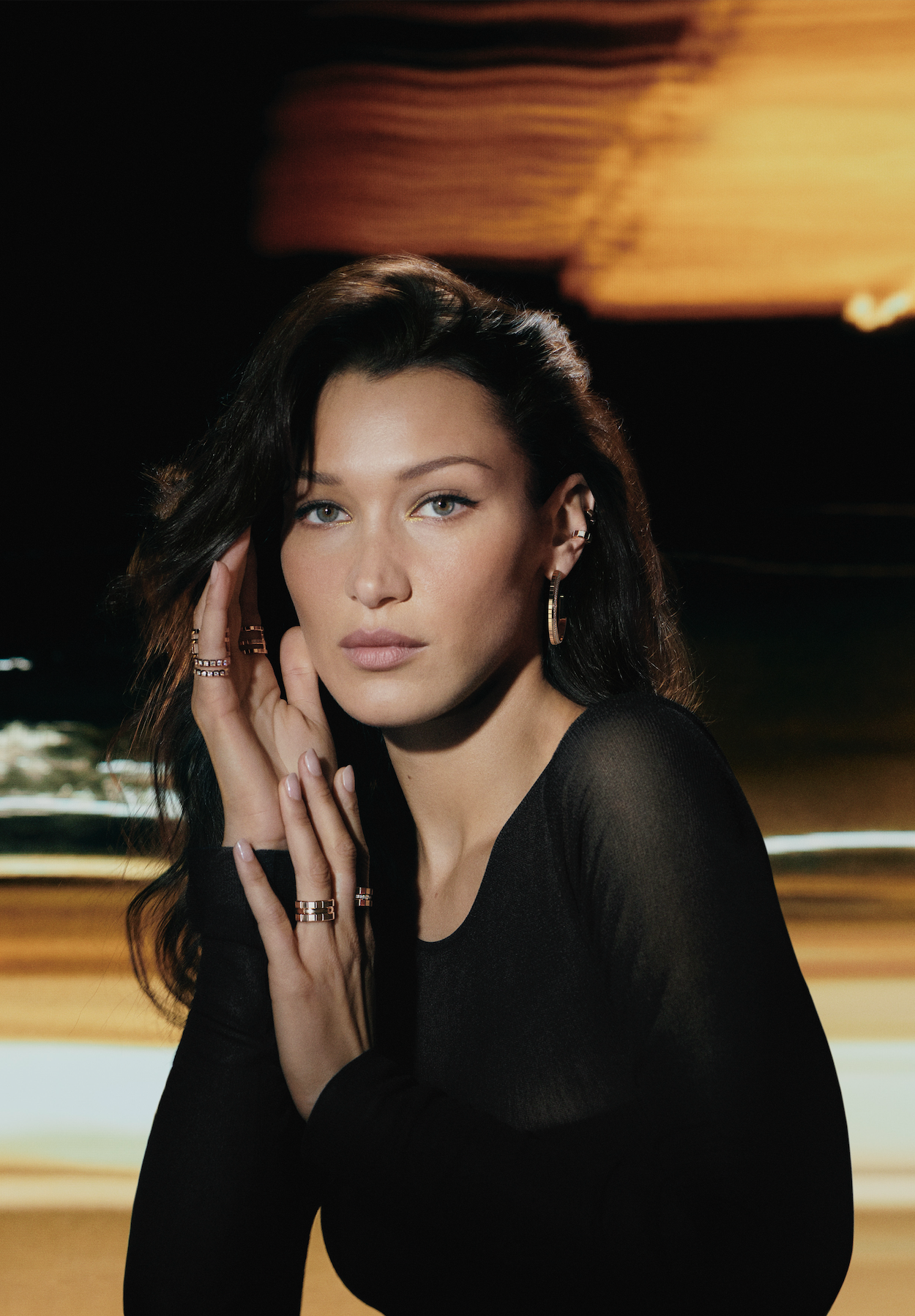 Chopard presenta la nueva campaña "Sculpted by Light" protagonizada por Bella Hadid